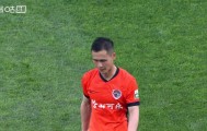 4-1！青岛海牛完胜山东泰山，8轮后积分终于转正，津门虎重回垫底